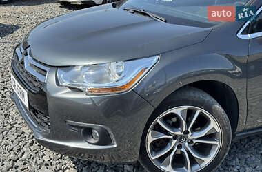 Хэтчбек Citroen DS4 2015 в 