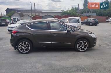 Хэтчбек Citroen DS4 2012 в 