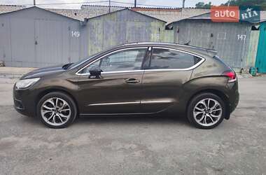 Хэтчбек Citroen DS4 2012 в 