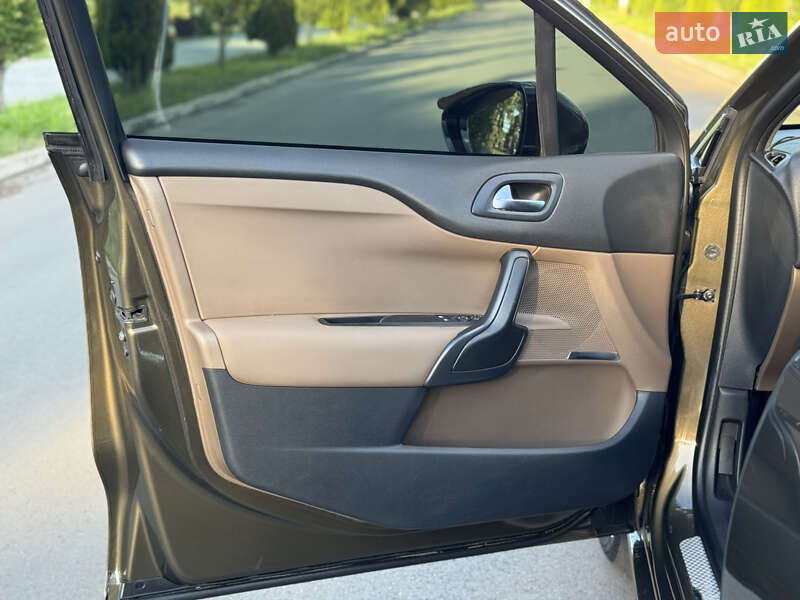 Хетчбек Citroen DS4 2012 в Києві