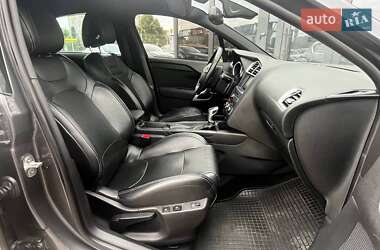 Хэтчбек Citroen DS4 2016 в 