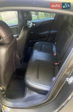 Хэтчбек Citroen DS4 2012 в 