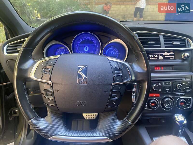 Хэтчбек Citroen DS4 2012 в Киеве