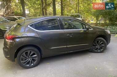 Хэтчбек Citroen DS4 2012 в 