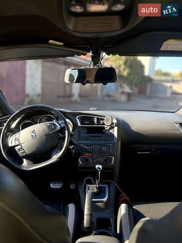 Хэтчбек Citroen DS4 2012 в Днепре