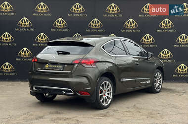 Хэтчбек Citroen DS4 2012 в 