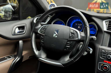 Хэтчбек Citroen DS4 2012 в 