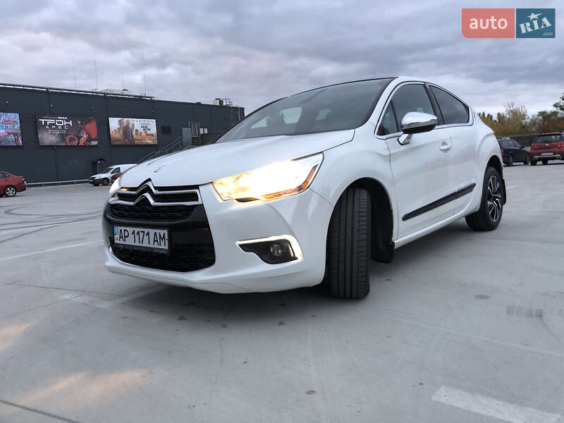 Хетчбек Citroen DS4 2014 в Києві