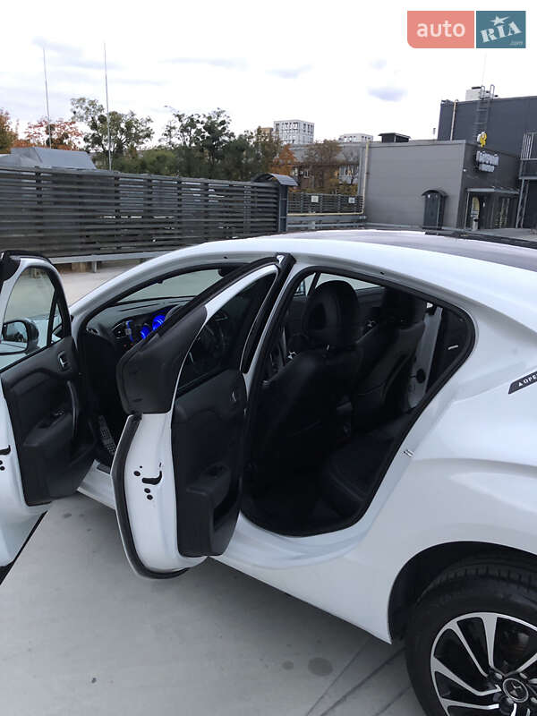 Хетчбек Citroen DS4 2014 в Києві