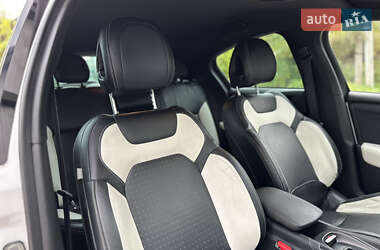Хэтчбек Citroen DS4 2011 в 