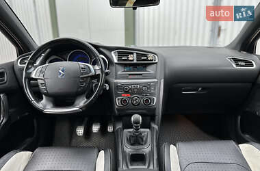 Хэтчбек Citroen DS4 2011 в 