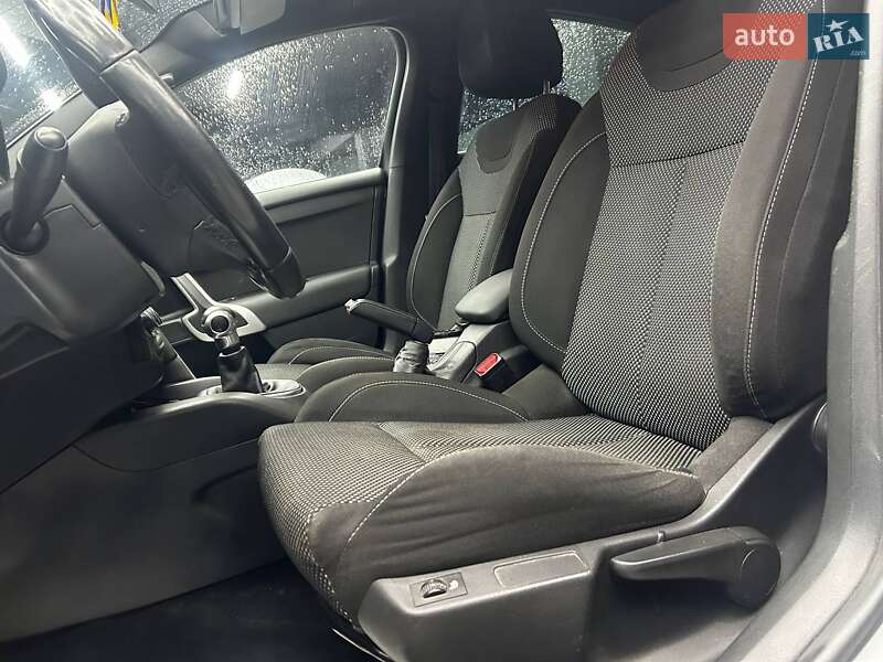 Хетчбек Citroen DS4 2012 в Чернівцях фото 9 Хетчбек Citroen DS4 2012 в Чернівцях