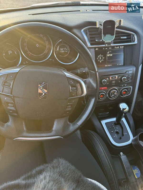 Хэтчбек Citroen DS4 2012 в Ромнах