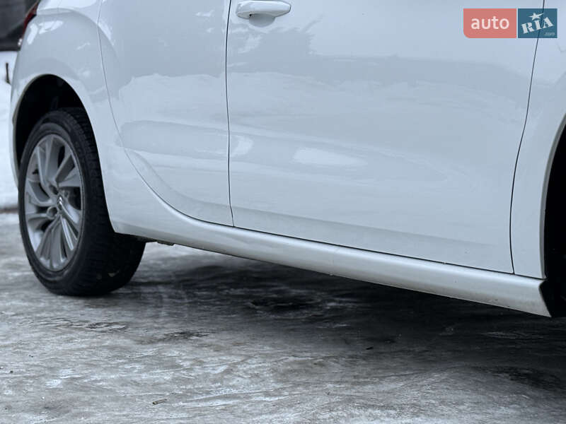 Хетчбек Citroen DS4 2012 в Стрию