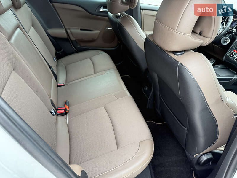 Хетчбек Citroen DS4 2012 в Стрию