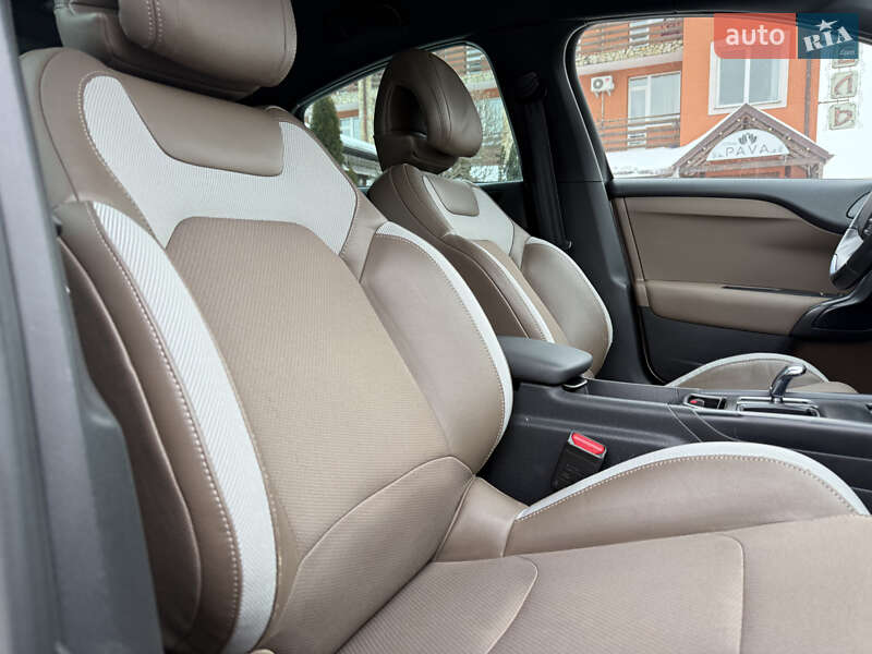 Хетчбек Citroen DS4 2012 в Стрию