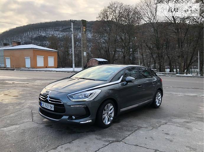 Хэтчбек Citroen DS5 2012 в Залещиках