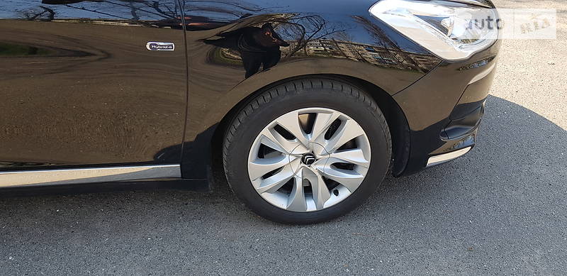 Хетчбек Citroen DS5 2012 в Києві фото 19 Хетчбек Citroen DS5 2012 в Києві
