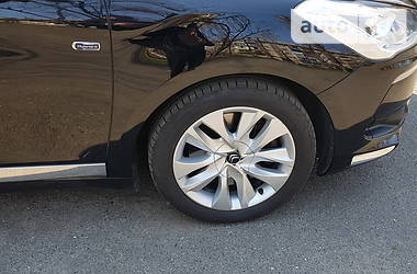 Хетчбек Citroen DS5 2012 в  фото 19 Хетчбек Citroen DS5 2012 в