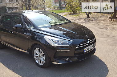 Хетчбек Citroen DS5 2012 в  фото 23 Хетчбек Citroen DS5 2012 в