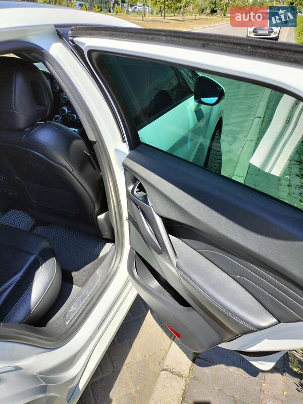 Хэтчбек Citroen DS5 2013 в Южном фото 20 Хэтчбек Citroen DS5 2013 в Южном