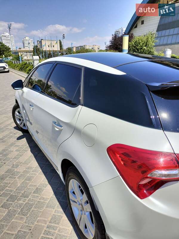 Хэтчбек Citroen DS5 2013 в Южном фото 23 Хэтчбек Citroen DS5 2013 в Южном