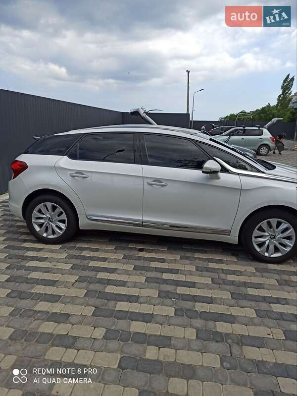 Хэтчбек Citroen DS5 2013 в Южном фото 4 Хэтчбек Citroen DS5 2013 в Южном