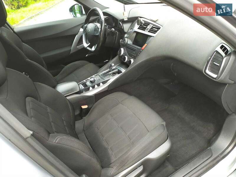 Хэтчбек Citroen DS5 2013 в Дубно