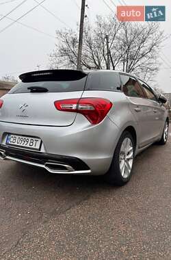 Хэтчбек Citroen DS5 2013 в 