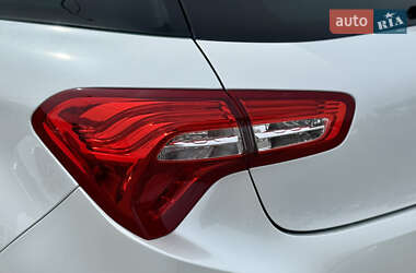 Хэтчбек Citroen DS5 2016 в 