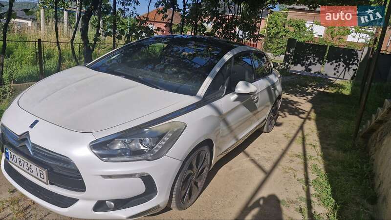 Хэтчбек Citroen DS5 2012 в Мукачево