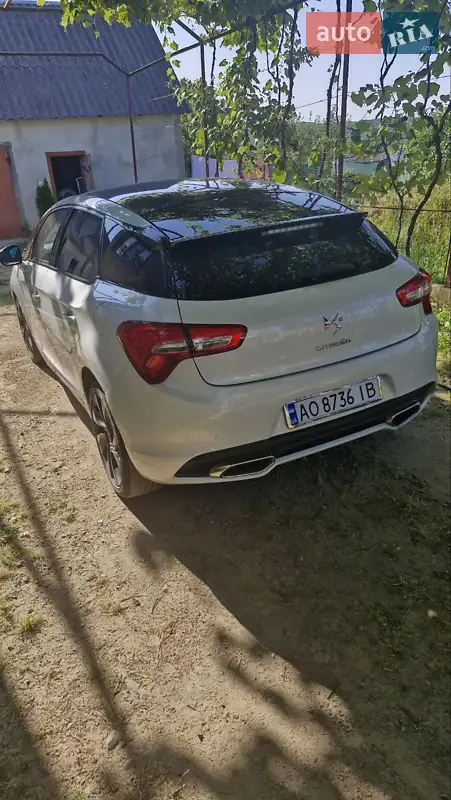 Citroen DS5