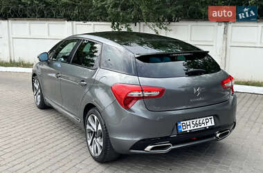 Хэтчбек Citroen DS5 2011 в 