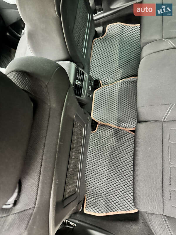 Хэтчбек Citroen DS5 2013 в Киеве