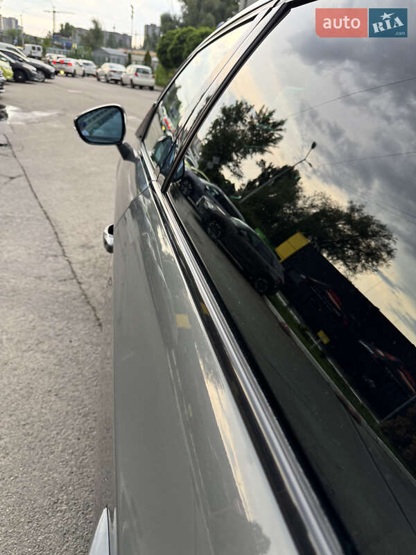 Хэтчбек Citroen DS5 2013 в Киеве