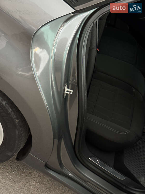 Хэтчбек Citroen DS5 2013 в Киеве