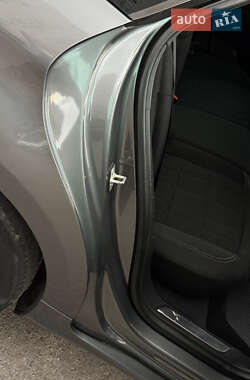 Хэтчбек Citroen DS5 2013 в 