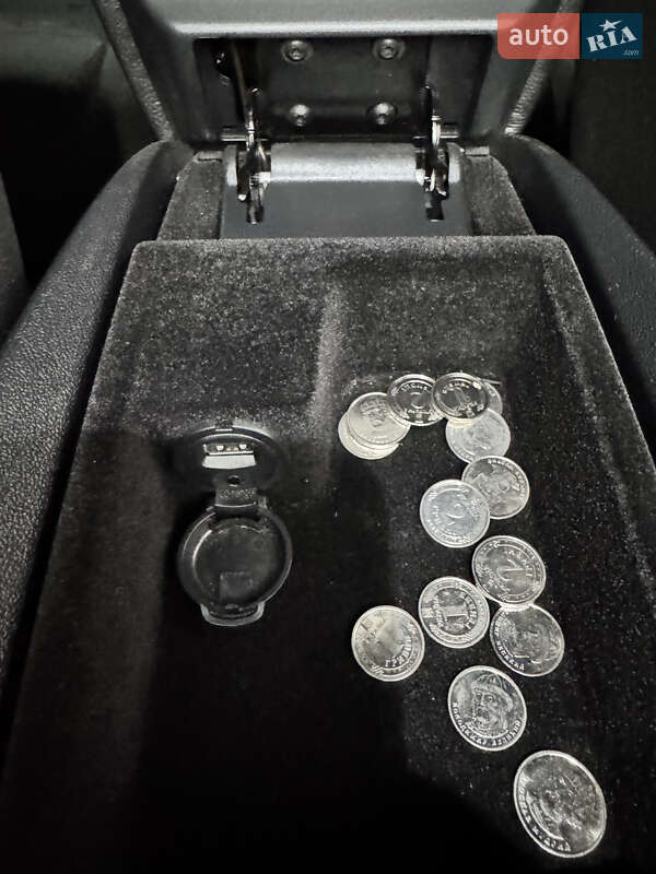 Хэтчбек Citroen DS5 2013 в Киеве