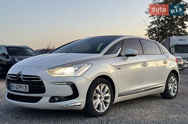Хэтчбек Citroen DS5 2014 в 