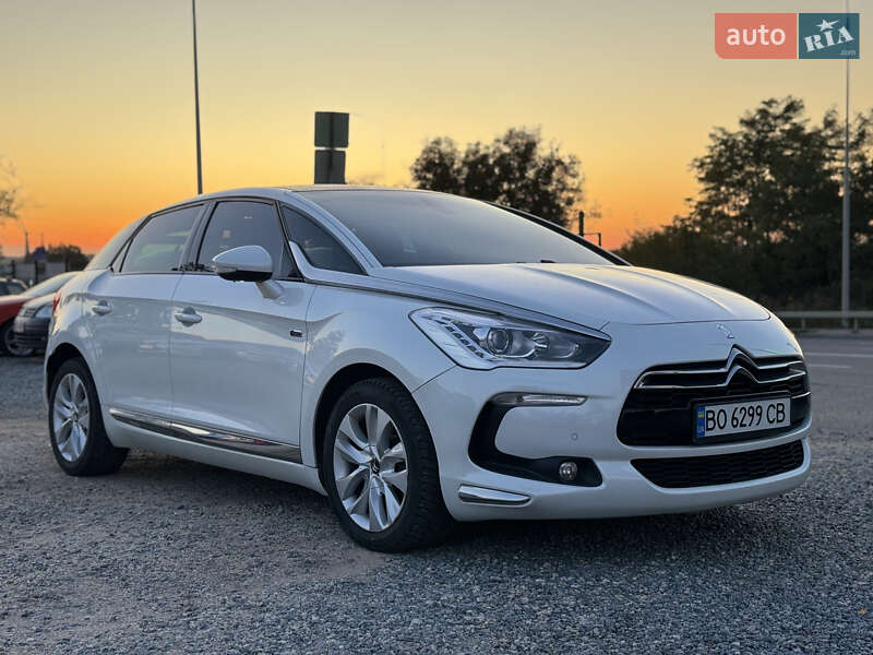 Хэтчбек Citroen DS5 2014 в Тернополе