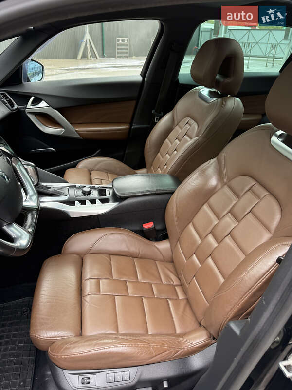 Хэтчбек Citroen DS5 2012 в Тернополе