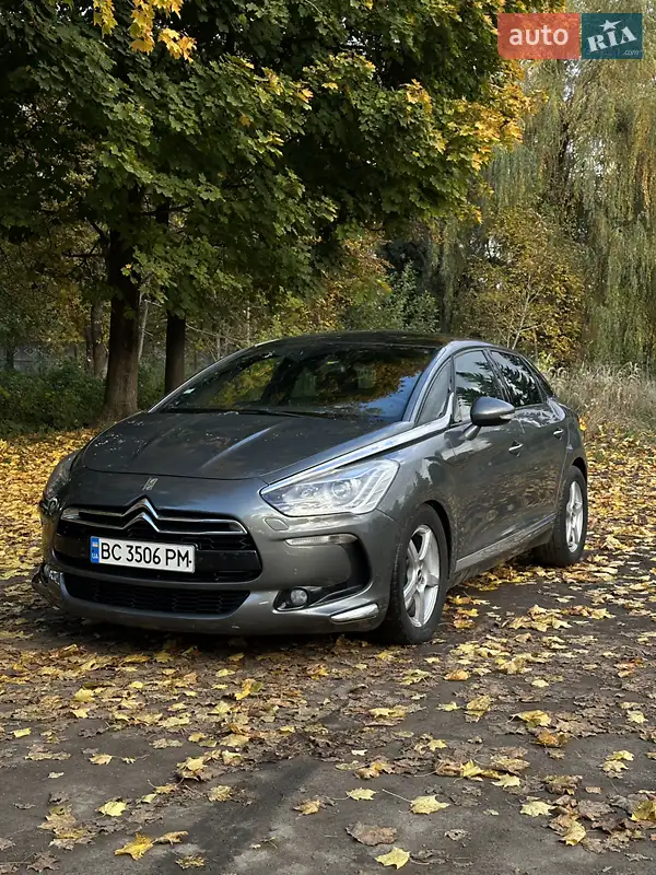 Citroen DS5