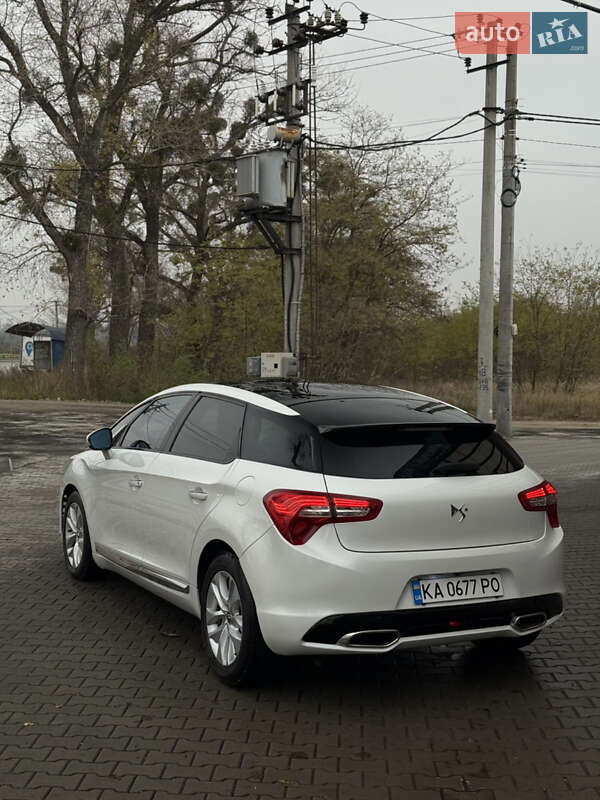 Хэтчбек Citroen DS5 2012 в Киеве фото 10 Хэтчбек Citroen DS5 2012 в Киеве