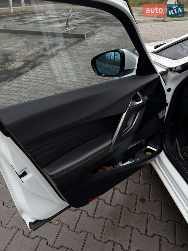 Хэтчбек Citroen DS5 2012 в Киеве фото 18 Хэтчбек Citroen DS5 2012 в Киеве