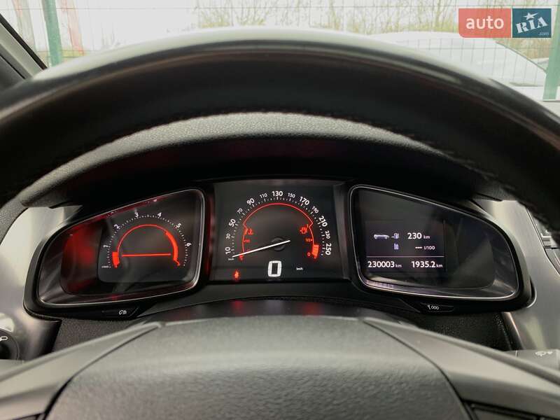 Хэтчбек Citroen DS5 2014 в Бердичеве фото 50 Хэтчбек Citroen DS5 2014 в Бердичеве