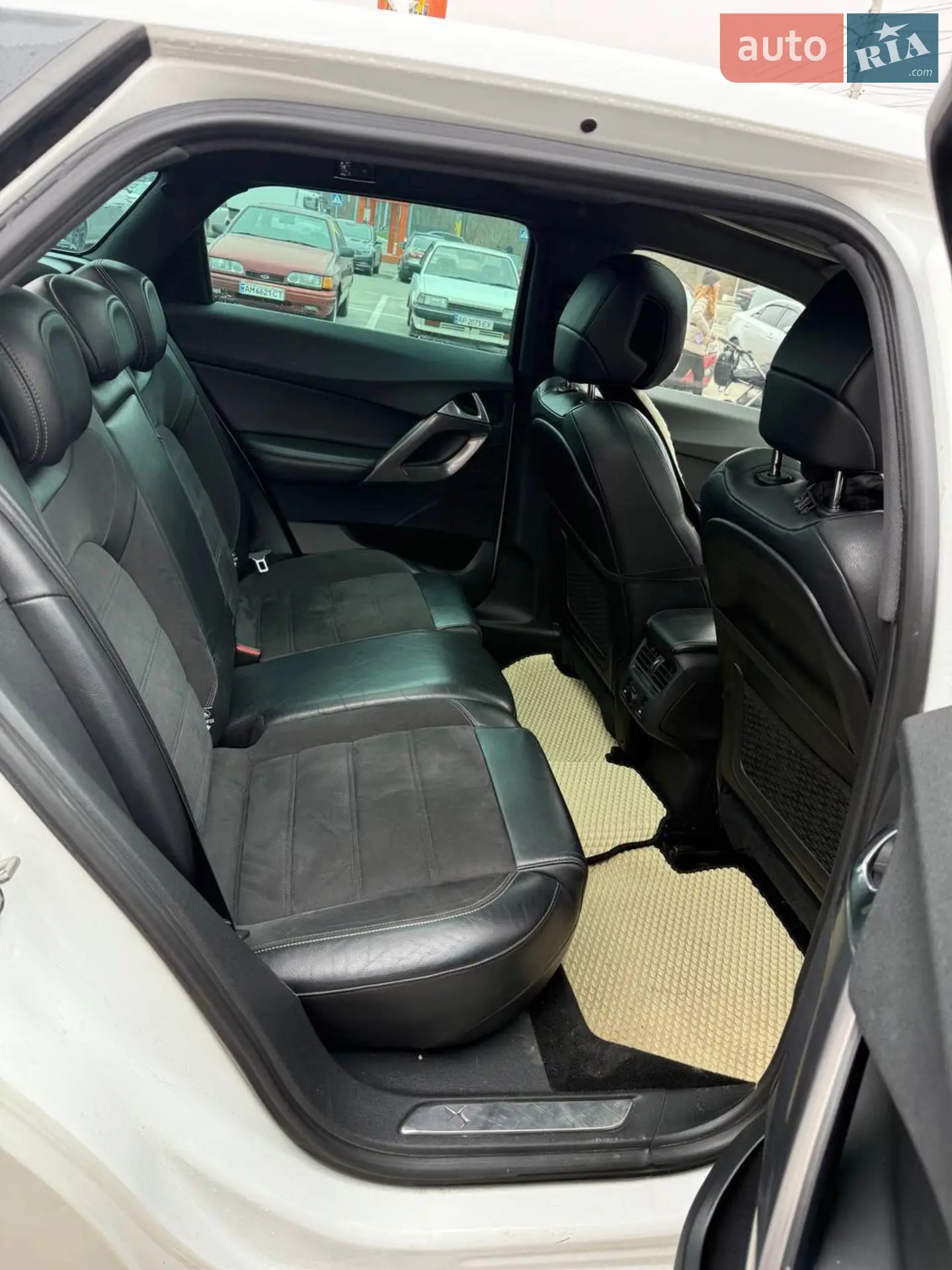 Citroen DS5 2013 VIN VF7KF9HD8DS512471 фото оголошення 9 з 15