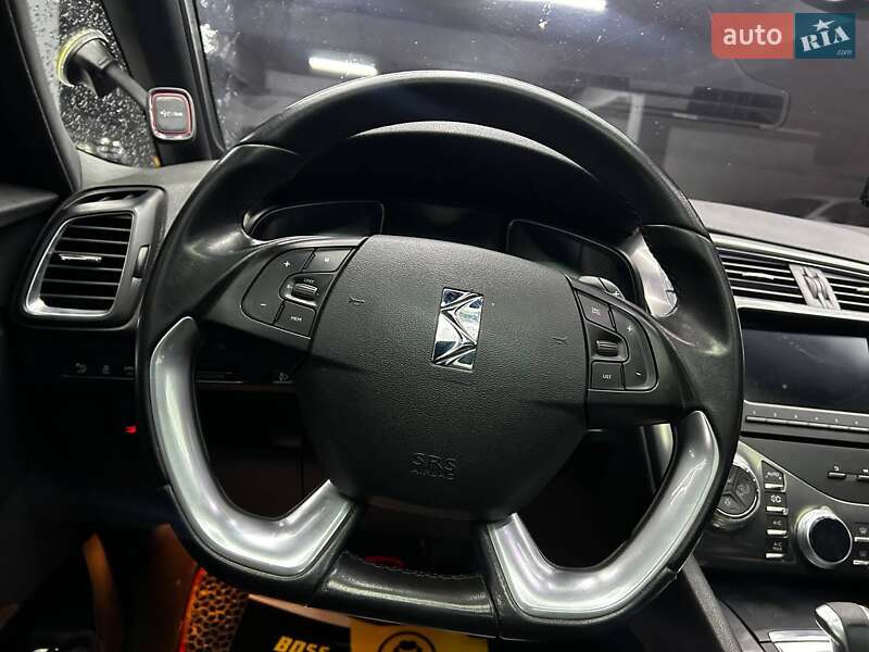 Хэтчбек Citroen DS5 2014 в Черновцах
