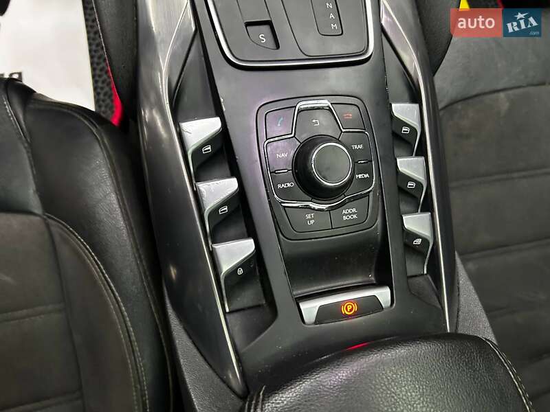 Хэтчбек Citroen DS5 2014 в Черновцах