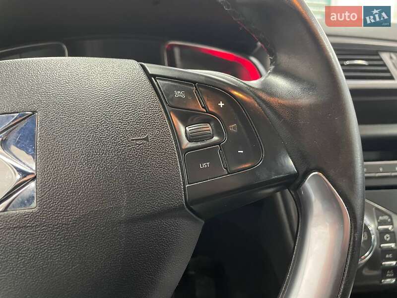 Хэтчбек Citroen DS5 2012 в Киеве фото 29 Хэтчбек Citroen DS5 2012 в Киеве