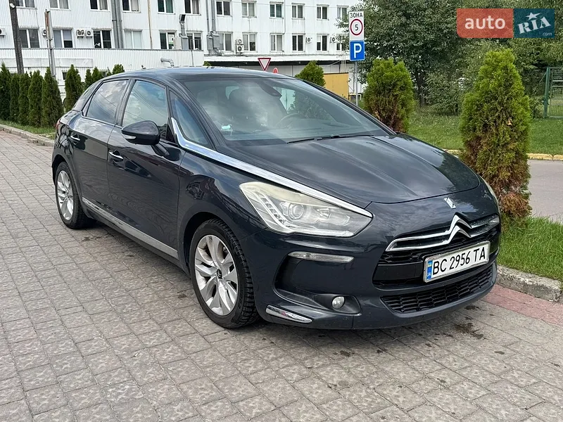 Citroen DS5